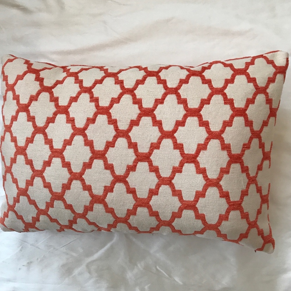 13" x 19" Orange/ Ivory Quatrefoil Pillow Cover